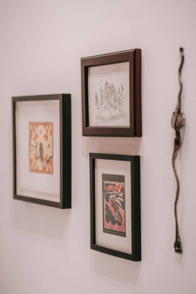picture-art-hanging.jpg
